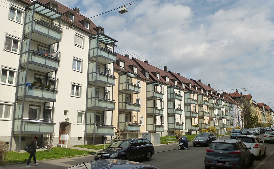 Haus im Wohngebiet Winterhalde